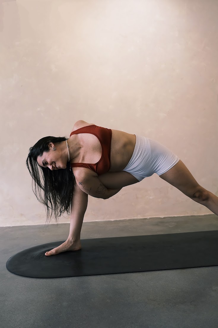 Zohar, Vinyasa and Flexibility teacher